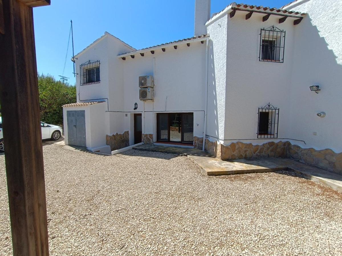 1-Bed Apartment Close To Moraira Town Centre Екстериор снимка